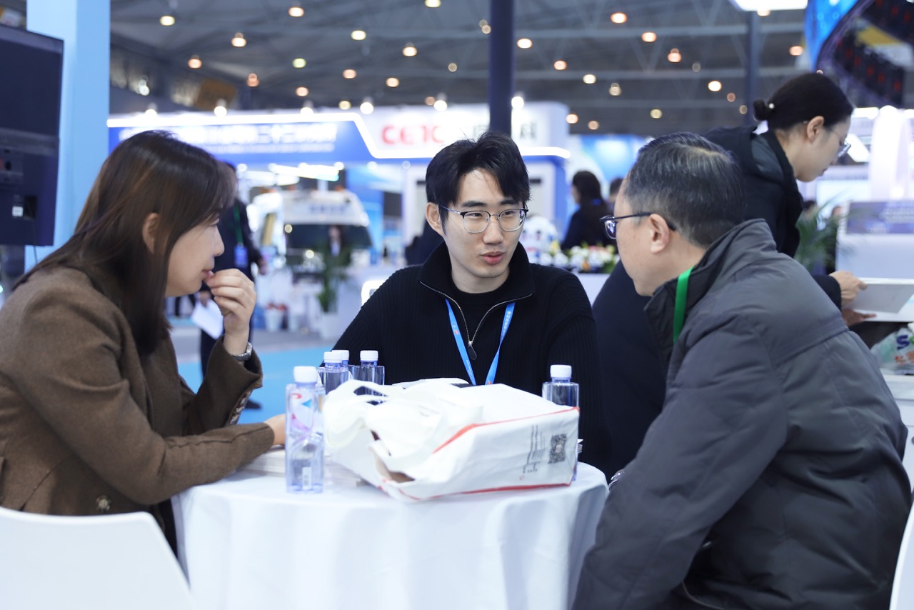 2 大.jpeg 2 大.jpeg